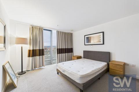 2 bedroom flat to rent, Whitehall Quay, Whitehall Road, Leeds LS1 4BU
