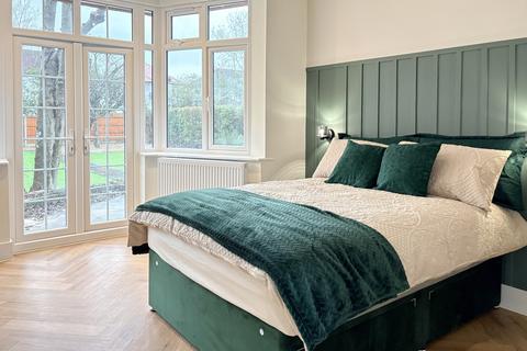 Studio to rent, Corringway, Ealing, W5