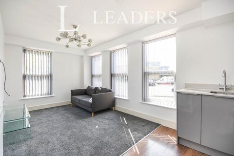 2 bedroom flat to rent, Baddow Road, CM2