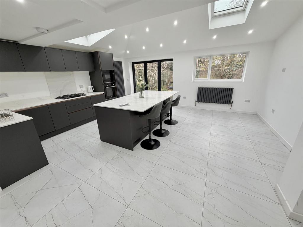 Open Plan Living Dining Kitchen