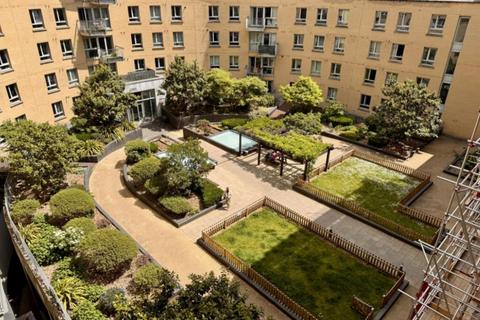 undefined, Garand Court, London, N7