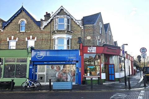 4 bedroom house share to rent, Myddleton Road, Wood Green