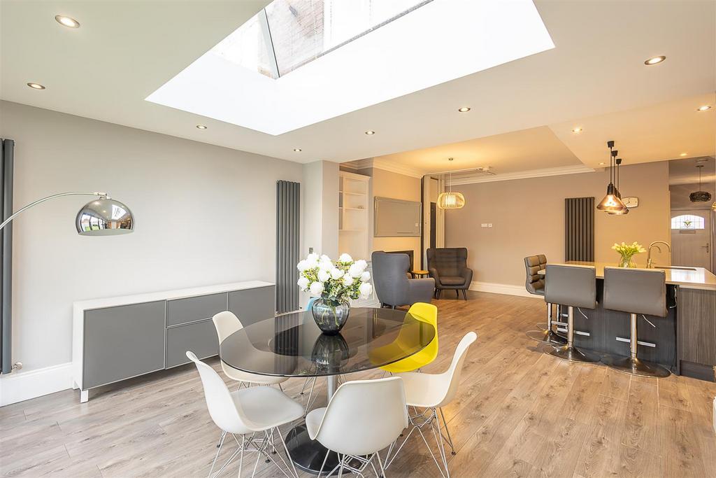 Open Plan Dining Area