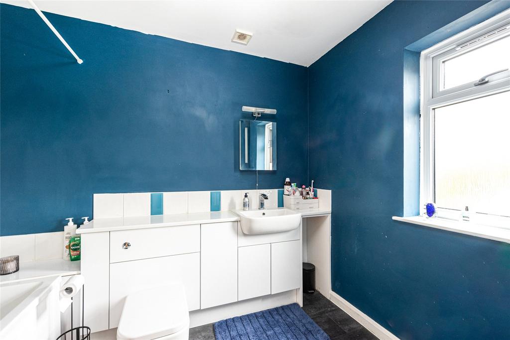 Bedroom Two En Suite