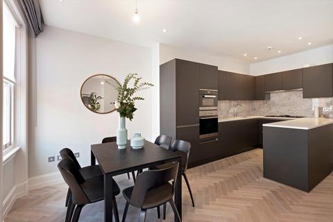3 bedroom flat to rent, Draycott Place, Chelsea, London, SW3