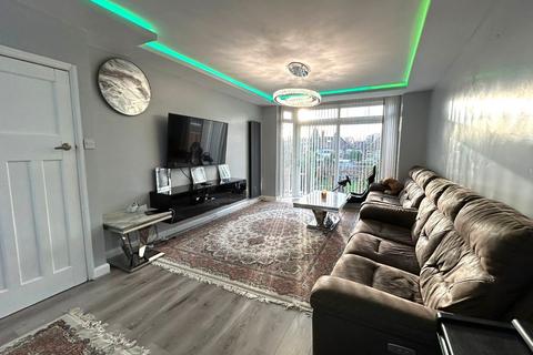 3 bedroom semi-detached house to rent, Welford Road, Sutton Coldfield, West Midlands, B73
