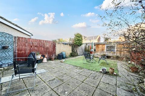 3 bedroom end of terrace house for sale, Tamworth Lane, Mitcham CR4