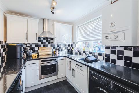 2 bedroom end of terrace house for sale, Bayleaf Avenue, Swindon SN2