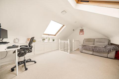 2 bedroom maisonette for sale, Merivale Road, Harrow, HA1 4BH