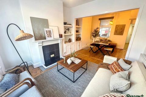 undefined, Exeter EX4