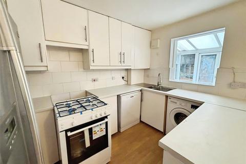 3 bedroom semi-detached house to rent, Foster Drive, Penylan, Cardiff, CF23