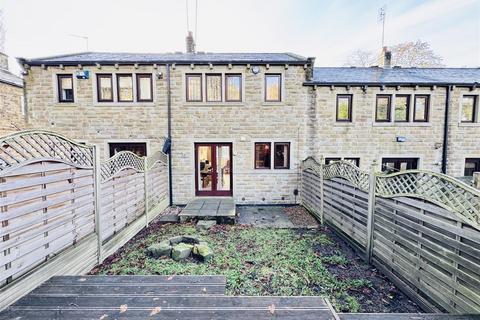 3 bedroom townhouse for sale, Springfield Lane, Kirkburton, Huddersfield HD8 0NZ