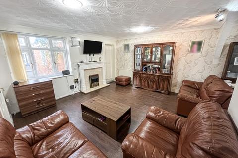 4 bedroom detached house for sale, Holywell Road, Leicestershire LE2