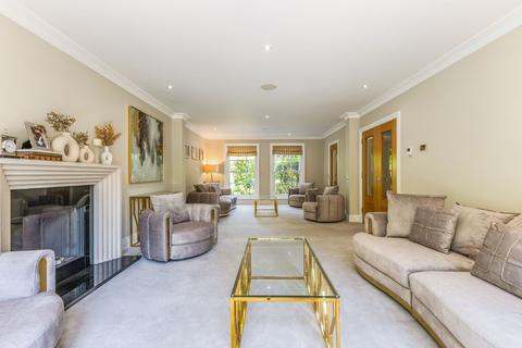 undefined, Queens Hill Rise, Ascot, Berkshire
