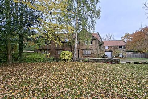 3 bedroom semi-detached house to rent, Eckington, Sheffield, Derbyshire