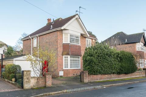4 bedroom detached house to rent, Butterfield Road, Hampshire SO16