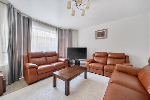4 bedroom detached house to rent, Butterfield Road, Hampshire SO16