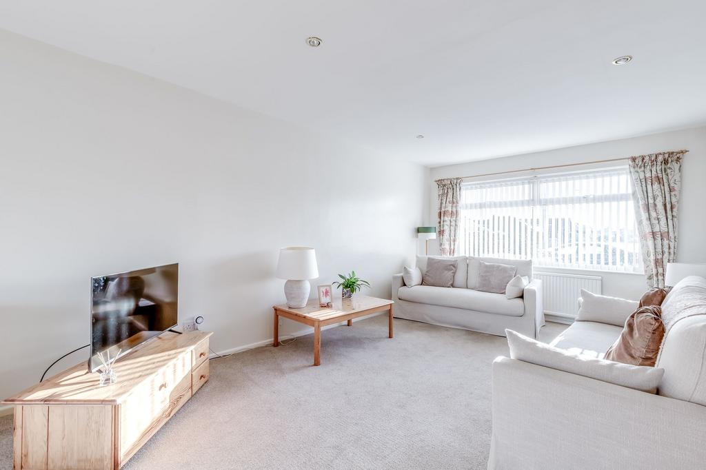 Sitting/Dining room