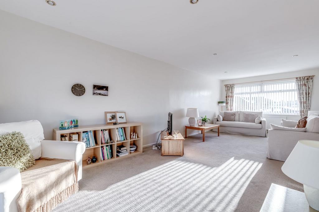 Sitting/Dining room