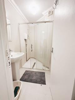 undefined, Bromley High Street, London E3