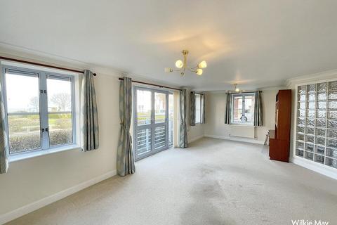 2 bedroom flat for sale, Trinity Way, Minehead TA24