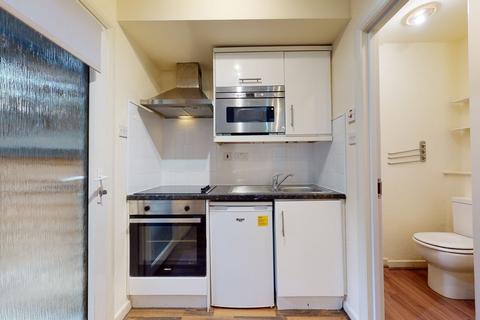 Studio to rent, Anson Road