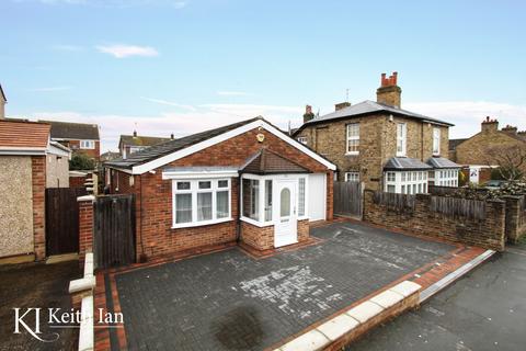 2 bedroom detached bungalow for sale, Windmill Lane, Cheshunt, EN8