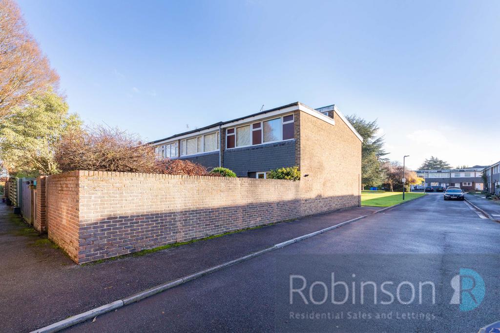 18 Lynton Green-7