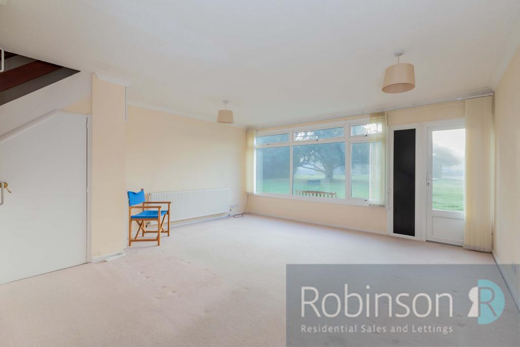 18 Lynton Green-12