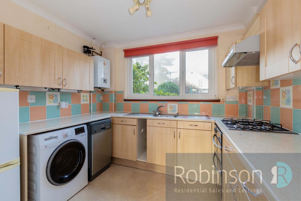 18 Lynton Green-10
