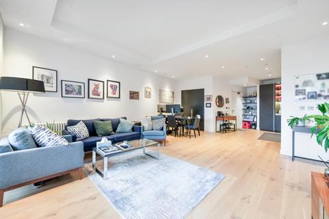 2 bedroom apartment for sale, Modena House, London City Island, London, E14