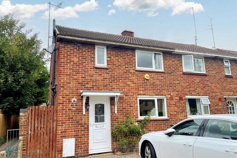 3 bedroom terraced house to rent, Wulfstan Way, CB1