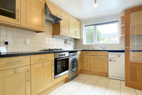 3 bedroom terraced house to rent, Wulfstan Way, CB1