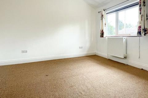 3 bedroom terraced house to rent, Wulfstan Way, CB1