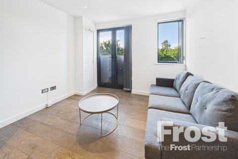 2 bedroom apartment to rent, The Broadway, Farnham Common, Slough, Buckinghamshire, SL2