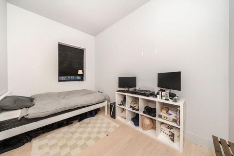 undefined, Vale Road, London E7