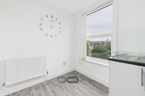 1 bedroom flat to rent, Duesbery Street, HU5