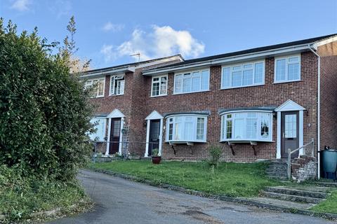 3 bedroom terraced house for sale, Eden Road, Totland Bay