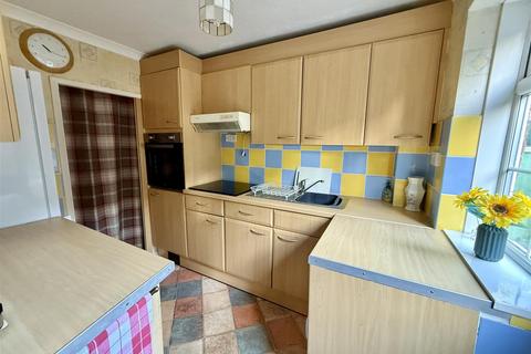 3 bedroom terraced house for sale, Eden Road, Totland Bay