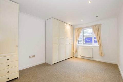 undefined, Hillcrest Road, London W5
