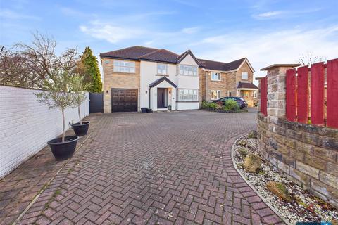 4 bedroom detached house for sale, Charter Drive, Scawthorpe, DN5