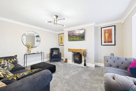 4 bedroom detached house for sale, Charter Drive, Scawthorpe, DN5