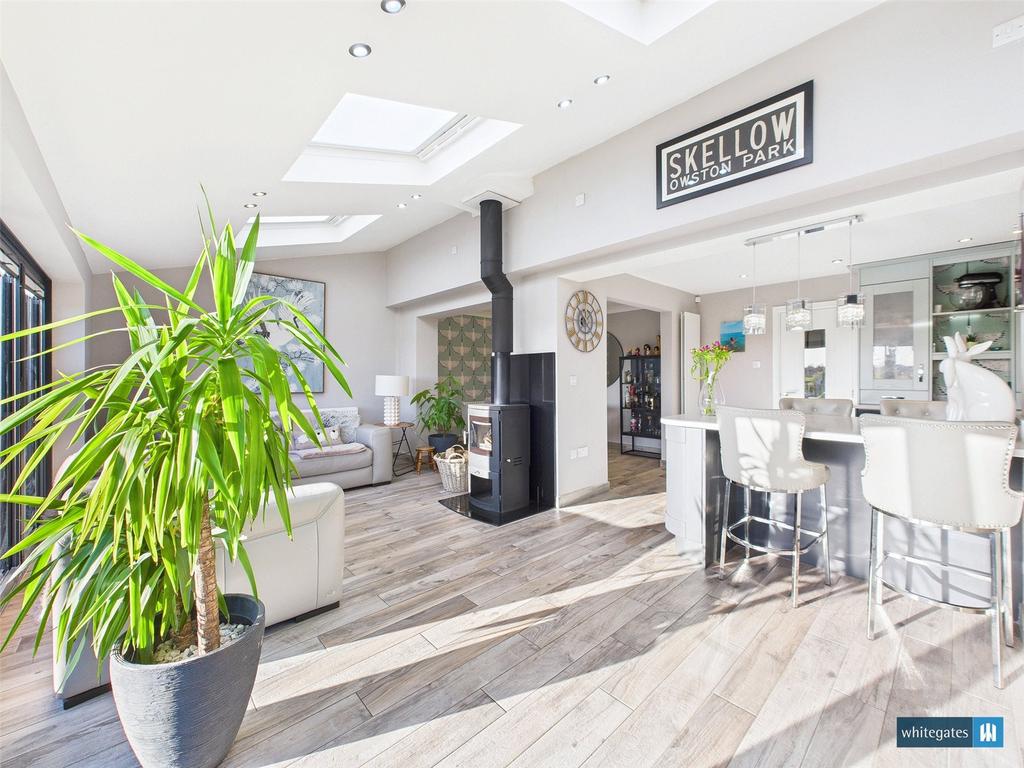 Living/Kitchen