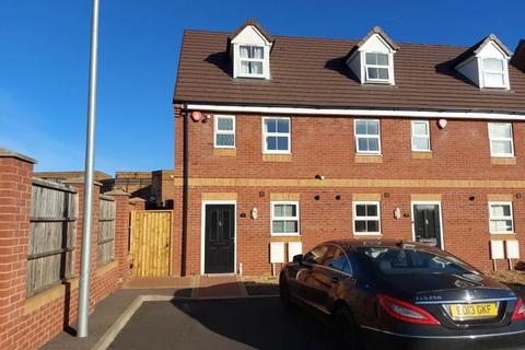 3 bedroom terraced house for sale, Cradley Heath B64