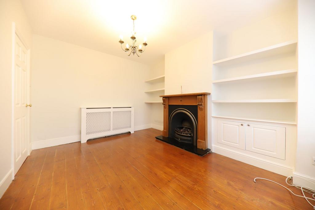 Living Room (2)
