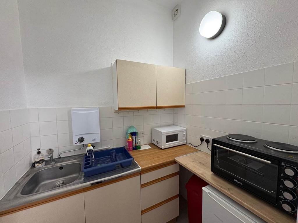 Graham rd 12 kitchen