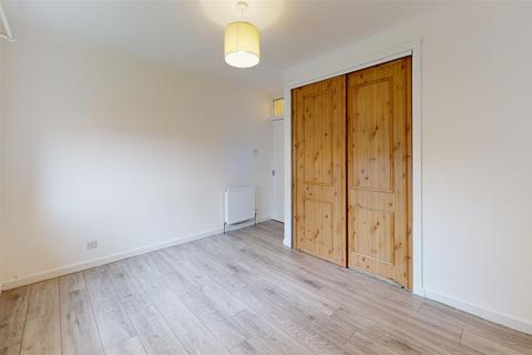 2 bedroom flat to rent, Kildonan Place, Motherwell