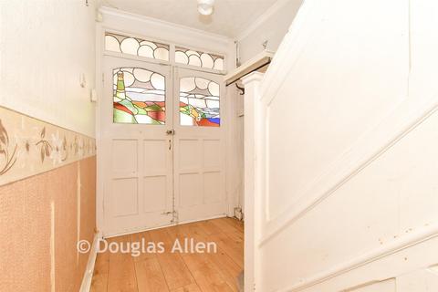 3 bedroom end of terrace house for sale, Abercorn Gardens, Chadwell Heath RM6