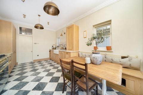 undefined, Weston Road, London W4