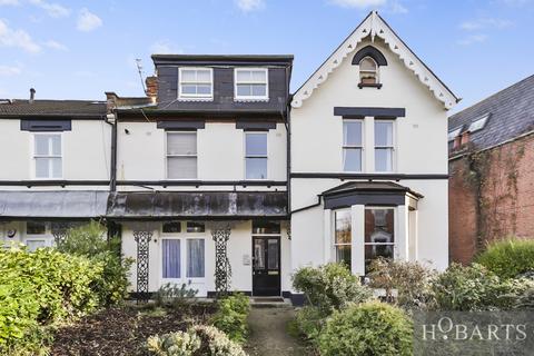 80 Stapleton Hall Road, London N4
